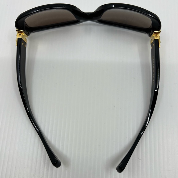 Louis Vuitton Soupcon PM Black Gold-Hinged Sunglasses - Picture 11 of 16